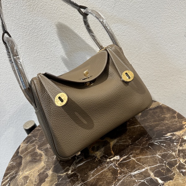 실사 [에르메스] 클레망스 린디 26cm HERMES LINDY26