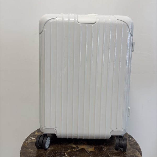 RIMOWA