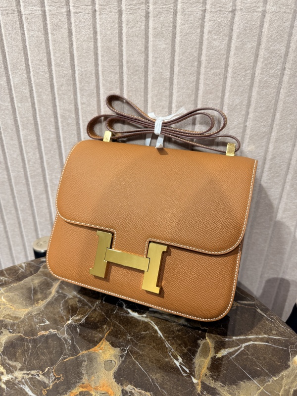 실사 [에르메스] 앱송 콘스탄스 백 HERMES CONSTANCE24CM