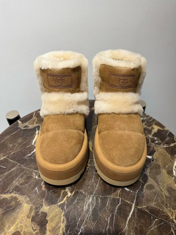 UGG