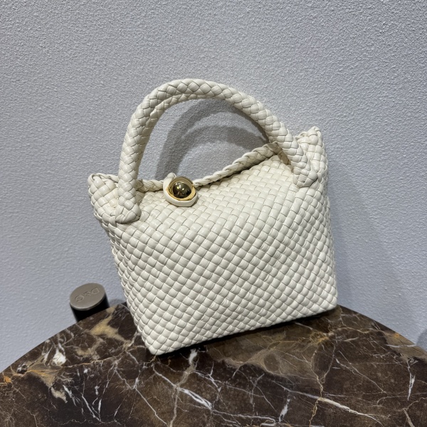 BOTTEGA TOSCA
