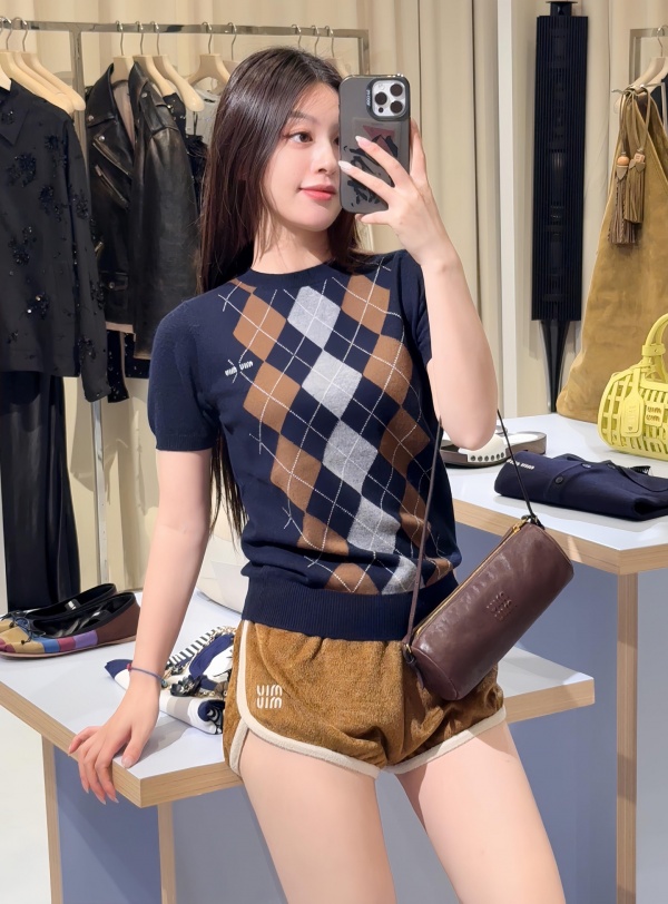 [미우미우] 니트 티셔츠