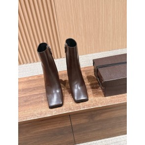 [ALAIA] 신상 부츠