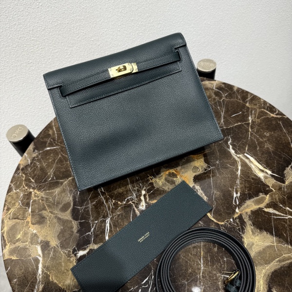 실사 [에르메스] HERMES Evercolor Kelly Danse VERT CYPRESS 에버컬러 켈리 단스