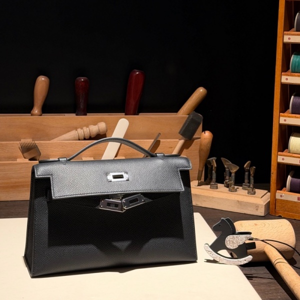 {에르메스} 앱송 켈리 포쉐트 Epsom Kelly Pochette