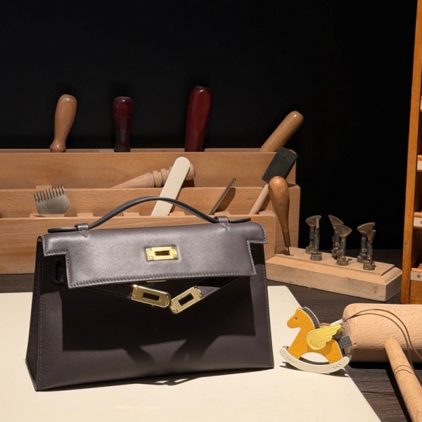 [에르메스] 스페셜오더 스위프트 켈리 포쉐트 Swift Kelly Pochette