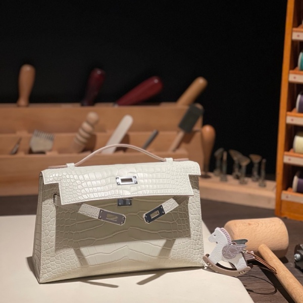 [에르메스] 엘리게이터 켈리 포쉐트 Alligator Kelly Pochette