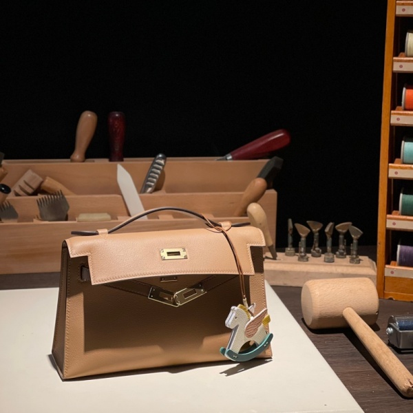 [에르메스] 스위프트 켈리 포쉐트 Swift Kelly Pochette