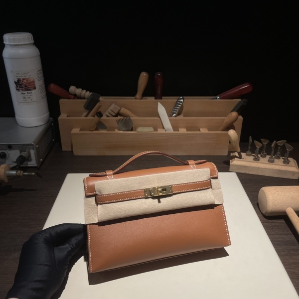 [에르메스] 스위프트 켈리 포쉐트 Swift Kelly Pochette