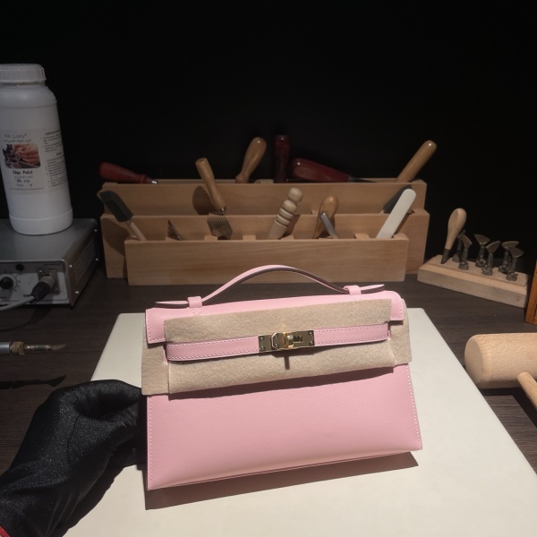 [에르메스] 스위프트 켈리 포쉐트 Swift Kelly Pochette