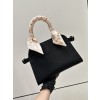 [더로우] 마고백 10 THE ROW Margaux bag 10 (새들 가죽)