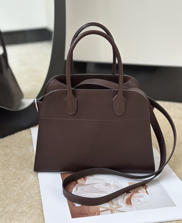 [더로우] 마고백 10 THE ROW Margaux bag 10 (새들 가죽)