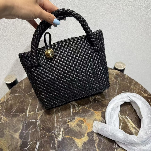 BOTTEGA